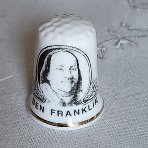 VINTAGE BEN FRANKLIN BIRCHCROFT FINE BONE CHINA THIMBLE